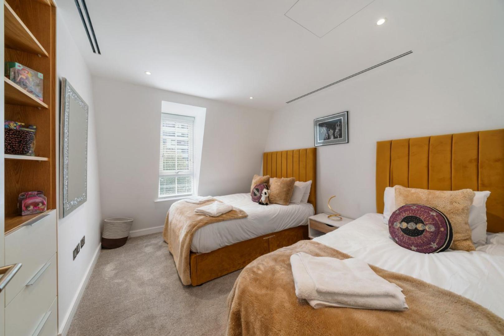 Elegant 3-Bedroom Penthouse In Marble Arch 70 London Kültér fotó