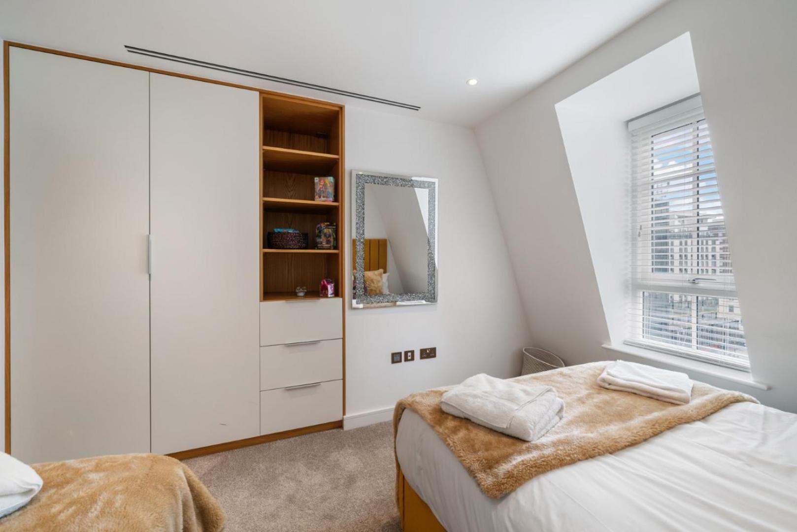 Elegant 3-Bedroom Penthouse In Marble Arch 70 London Kültér fotó